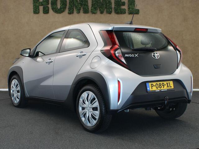 Toyota AYGO X 1.0 VVT-i MT Play - ORIGINEEL NEDERLANDSE AUTO - TREKHAAK ( UITSLUITEND VOOR FIETSEN TE VERVOEREN ) APPLE CARPLAY/ ANDROID AUTO - AIRCO - ADAPTIEVE CRUISE CONTROL - GOODYEAR 4 SEIZOENEN BANDEN - CAMERA - LICHTSENSOR