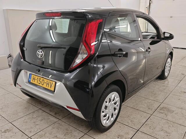 Toyota AYGO 1.0 VVT-i x-play, Camera! Nwe APK! VERWACHT!!