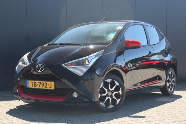 Toyota AYGO 1.0 VVT-i x-first | Incl. 12 maanden garantie | Achteruitrijcamera | Elektrische ramen | Lichtmetalen velgen | Bluetooth | Airco