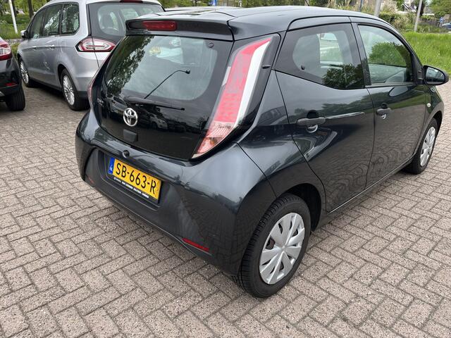Toyota AYGO 1.0 VVT-i x-fun Airco Bluetooth