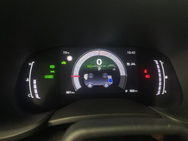 Toyota AYGO X Hybrid 115 GR Sport DEMO KORTING, DIRECT LEVERBAAR, ZEER LUXE AUTO!!!
