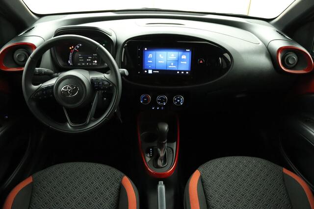 Toyota AYGO X 1.0 VVT-i S-CVT Pulse | Automaat | Stoelverwarming | Camera | Adaptieve Cruise Control | 10 jaar garantie! |