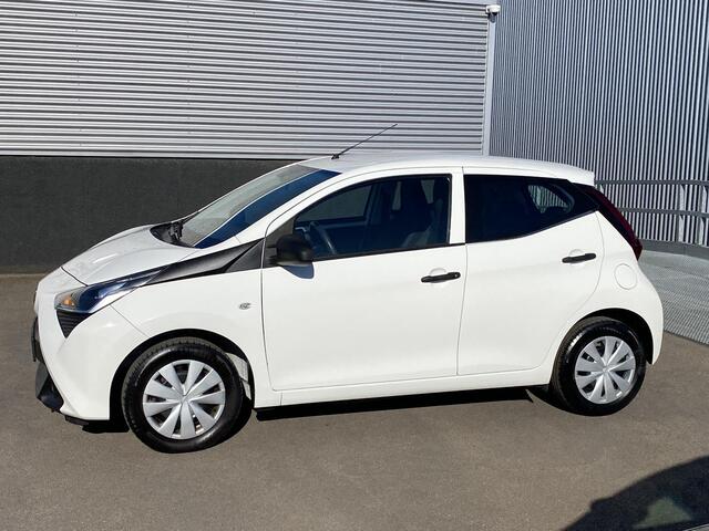 Toyota AYGO 1.0 VVT-i x-fun Nederlandse auto, start/stop systeem, airconditioning, centrale deurvergrendeling, uitstelbare zijruiten achter