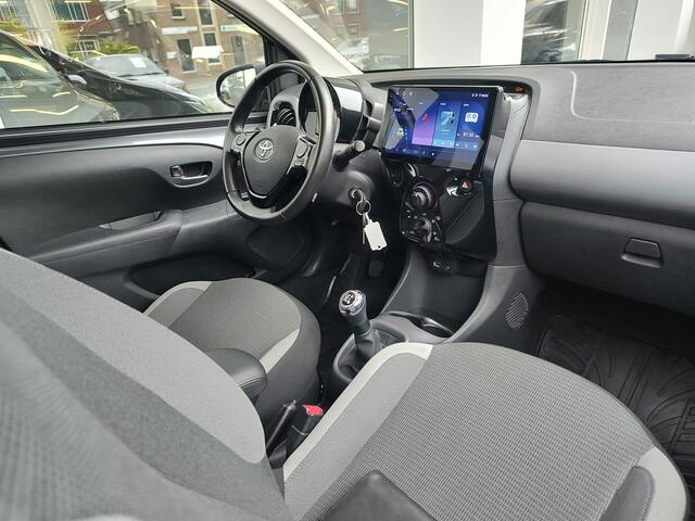 Toyota AYGO 1.0 VVT-i X-PLAY Carplay/Android | Camera HD | Airco