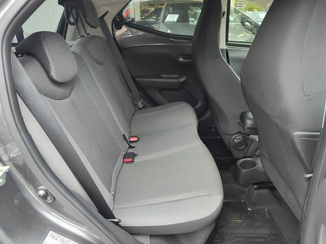 Toyota AYGO 1.0 VVT-i X-PLAY Carplay/Android | Camera HD | Airco