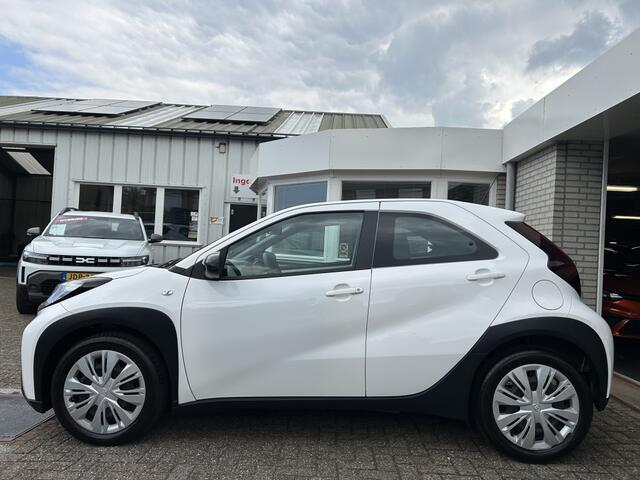 Toyota AYGO X 1.0 VVT-i Play AUTOMAAT