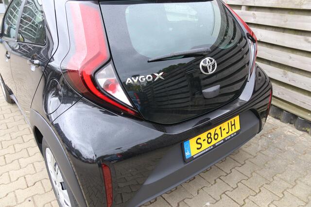 Toyota AYGO X 1.0 VVT-i MT Play / Airco / Cruise / Apple carplay / Android auto / Camera