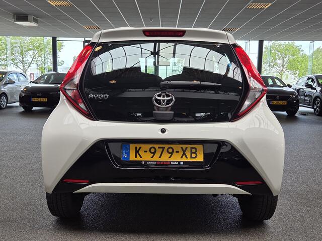 Toyota AYGO 1.0 VVT-i x-play