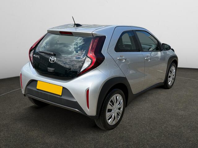 Toyota AYGO X 1.0 VVT-i MT Play+ NAP 38dkm, Camera, Led, Carplay, Android Auto, Adaptive Cruise