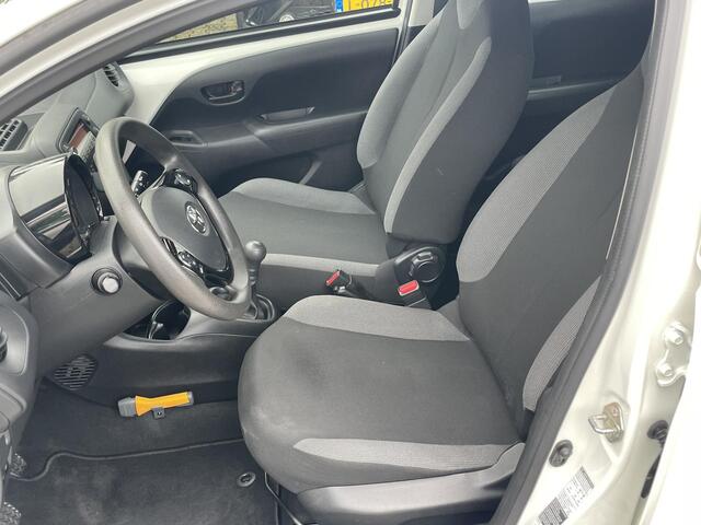 Toyota AYGO 1.0 VVT-i x-fun