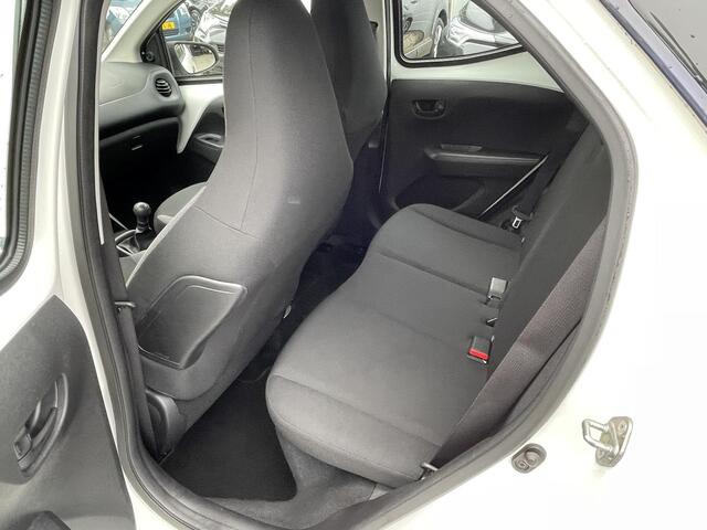 Toyota AYGO 1.0 VVT-i x-fun