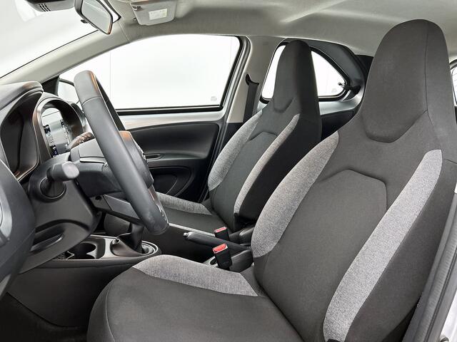 Toyota AYGO X 1.0 VVT-i MT Play | BTW Voertuig | Apple CarPlay/Android Auto | Cruise Control Adaptive | Airco | Camera | Onderweg-naar-dealer