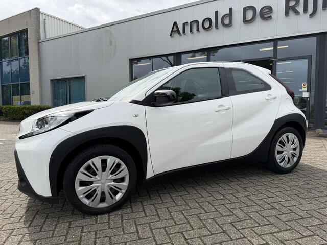 Toyota AYGO X 1.0 VVT-i S-CVT Play
