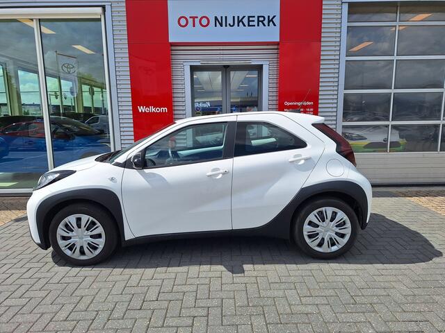 Toyota AYGO X 1.0 VVT-i MT Play
