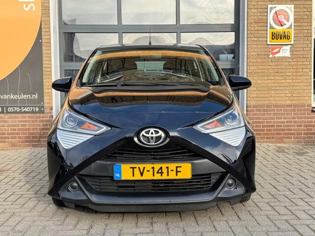 Toyota AYGO 1.0 VVT-I X-PLAY LIMITED 5-DEURS NL-AUTO/AIRCO/CAMERA/BLUETOOTH