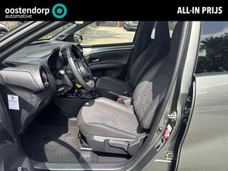 toyota-aygo-x-1.0-vvt-i-mt-envy--0