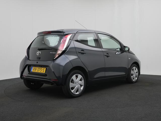 Toyota AYGO 1.0 VVT-i x-play | Achteruitrijcamera | Climate Control | Cruise Control |