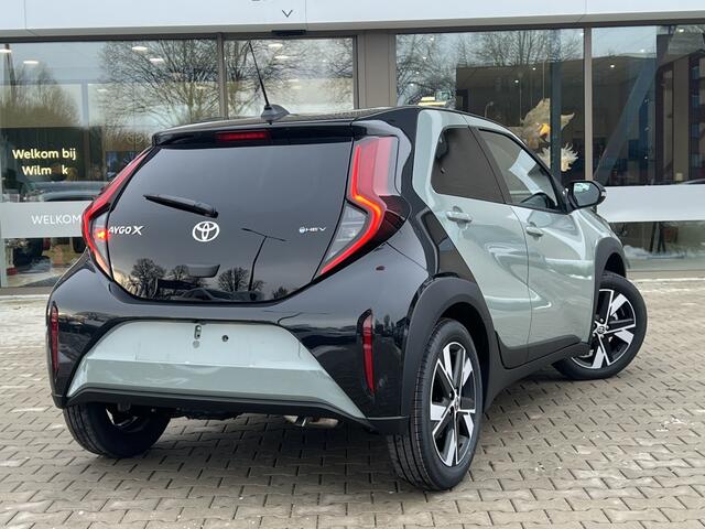 Toyota AYGO X Hybrid 115 pulse Bi-Tone |