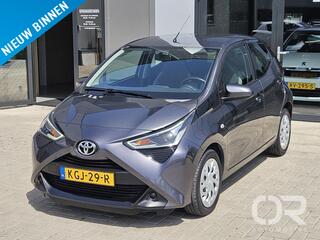 toyota-aygo-1.0-vvt-i-x-play-automa