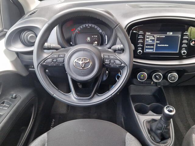 Toyota AYGO X 1.0 VVT-i MT Play NL Auto - All Season Banden - Carplay