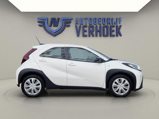 Toyota AYGO X 1.0 VVT-i MT Play NL Auto - All Season Banden - Carplay