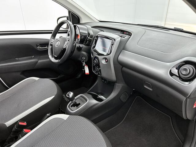 Toyota AYGO 1.0 VVT-i x-play | NL dealeronderhouden | Elektrisch vouwdak |