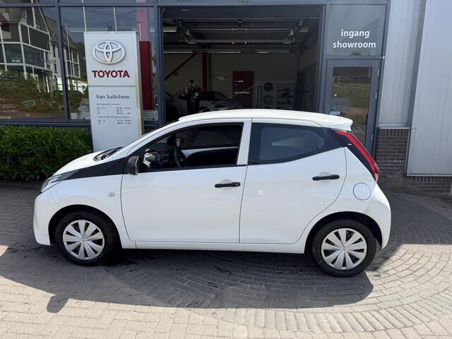 Toyota AYGO 1.0 VVT-i x-fun