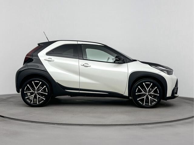 Toyota AYGO X Hybrid 115 GR Sport | Apple Carplay & Android Auto | Parkeercamera | * | Auto op bestelling |