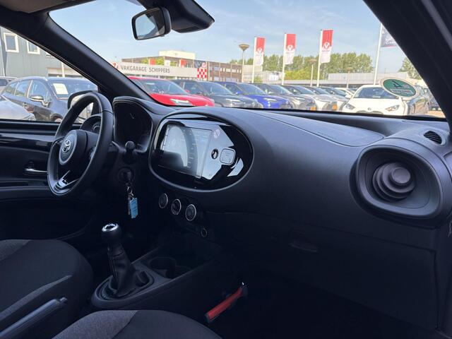 Toyota AYGO X 1.0 VVT-i MT Play