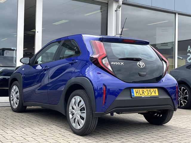 Toyota AYGO X 1.0 VVT-i S-CVT Play