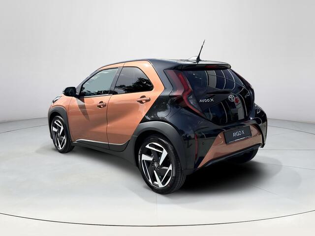 Toyota AYGO X Hybrid 115 envy **CINNAMON METALLIC/ HYBRIDE/ DIRECT LEVERBAAR**