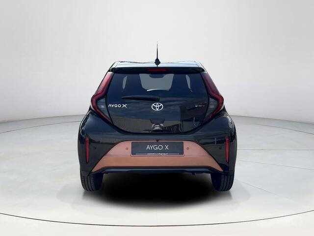 Toyota AYGO X Hybrid 115 envy **CINNAMON METALLIC/ HYBRIDE/ DIRECT LEVERBAAR**