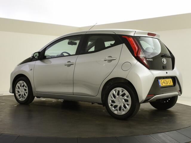 Toyota AYGO 1.0 VVT-i x-play | Carplay | Camera | Airco