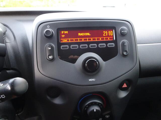 Toyota AYGO 1.0 VVT-i x-fun Airco, elektrische ramen, centrale vergrendeling, enz.