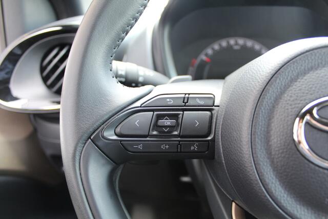 Toyota AYGO X 1.0 VVT-i S-CVT Envy | Rijklaar | Apple/Android | Half-leder | Sensoren v+a | Navi | LED | Camera | Clima