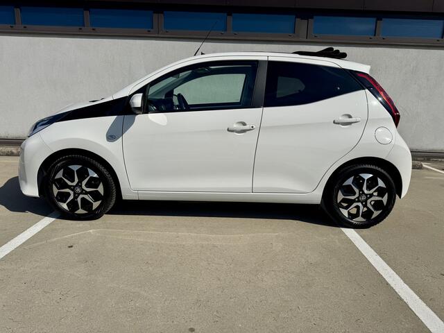 Toyota AYGO 1.0 VVT-i x-joy cabrio | Prijs op aanvraag, wordt verw. | Deal. ond. | Apple-Android | LM 16"| ACC Clima. | % Bovag Occasion Partner %