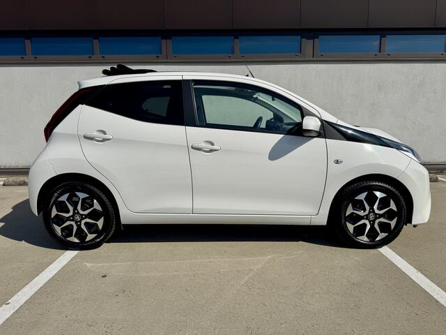 Toyota AYGO 1.0 VVT-i x-joy cabrio | Prijs op aanvraag, wordt verw. | Deal. ond. | Apple-Android | LM 16"| ACC Clima. | % Bovag Occasion Partner %