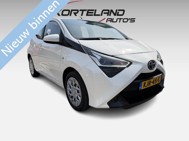Toyota AYGO 1.0 VVT-i x-play AIRCO CAMERA LED