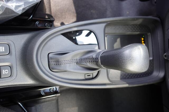 Toyota AYGO HYBRID 115 ENVY Automaat Hybrid