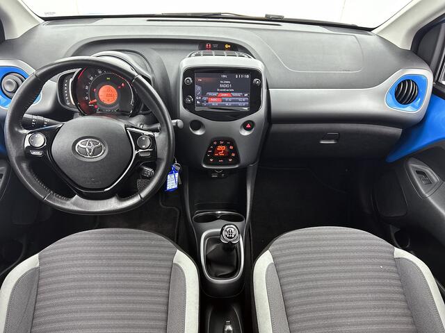 Toyota AYGO 1.0 VVT-i x-joy | 1e Eigenaar | Dealer Onderhouden | Apple Carplay / Android Auto | Leuke kleur | Onderweg-naar-dealer