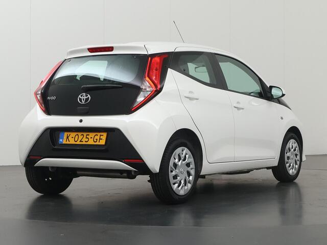 Toyota AYGO 1.0 VVT-i x-play | Airco | Apple Carplay/Android Auto | Parkeercamera | Bluetooth |