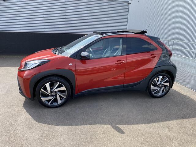 Toyota AYGO X 1.0 VVT-i S-CVT Envy AUTOMAAT Cabrio elektrisch vouwdak, Automaat, Navigatie, Apple CarPlay/Android Auto, draadloze telefoonlader, 1e eign.
