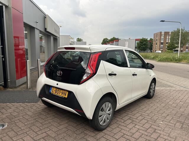 Toyota AYGO 1.0 VVT-i x-fun