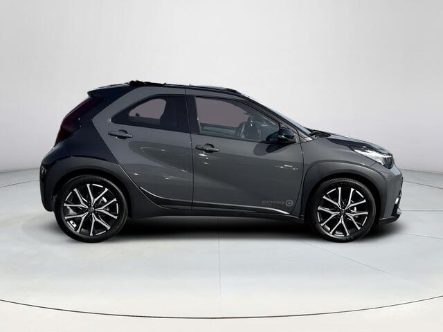 Toyota AYGO X Hybrid 115 GR Sport Cabrio pakket | Parkeersensoren | Apple CarPlay/Android auto | Stoelverwarming