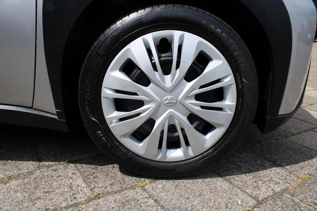 Toyota AYGO X 1.0 VVT-i MT Play
