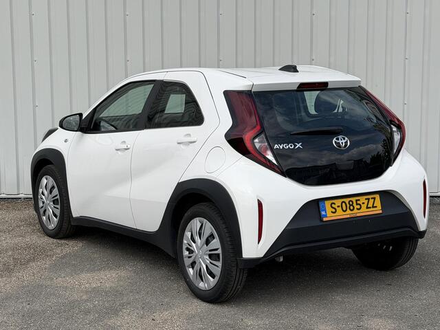 Toyota AYGO X 1.0 VVT-i MT Play | LED | Airco | Achteruitrijcamera | Apple Carplay/Android Auto