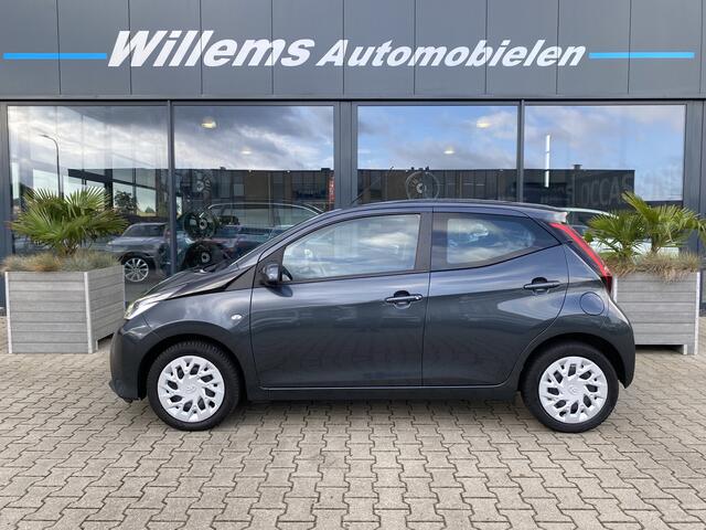 Toyota AYGO 1.0 VVT-i x-play App Connect, Airco & Camera