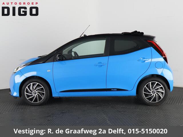 Toyota AYGO 1.0 VVT-i X-Play Cabrio Bi-Tone Automaat | Apple Carplay & AndroidAUTO | Airco | Camera |