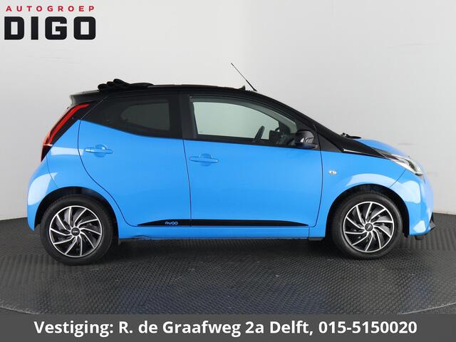 Toyota AYGO 1.0 VVT-i X-Play Cabrio Bi-Tone Automaat | Apple Carplay & AndroidAUTO | Airco | Camera |