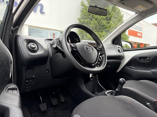 Toyota AYGO 1.0 VVT-i x-fun Bluetooth, 5-Deurs, Airco, Rijklaar met beurt & garantie!